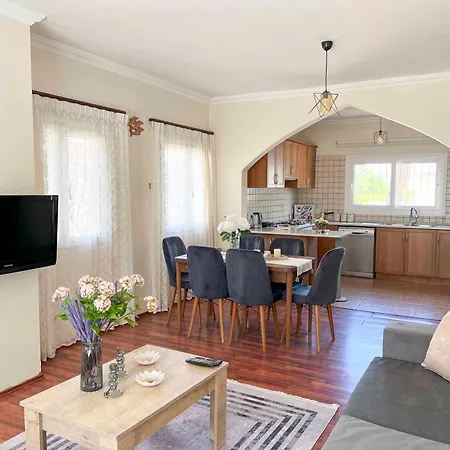 Gaia Stylish Duplex By Holidaykeys Villa *